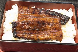 2025年大戸屋の［鹿児島県産］ 国産鰻のうな重 （味噌汁・漬物・山椒付き）