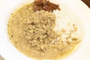 松屋の期間限定メニュー ドライグリーンカレー