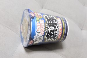 日清食品 カップヌードル 魚豚