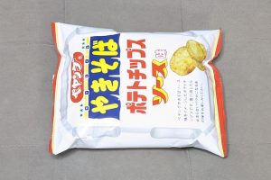 ノースカラーズ ペヤングやきそば ポテトチップス ソース味（2025年）