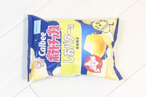 カルビー ポテトチップス しおバター味