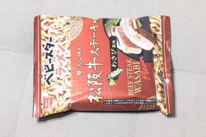 おやつカンパニー ベビースターラーメン松阪牛ステーキ味わさび風味