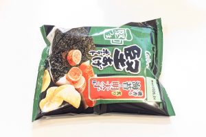 カルビー 堅あげポテト 堅つま 磯香る海苔と炙り明太子味