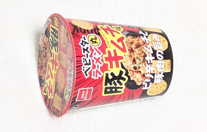 おやつカンパニー ベビースターラーメン丸（豚キムチ味）