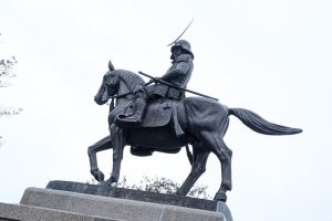 仙台城跡（青葉山公園、伊達政宗公騎馬像）