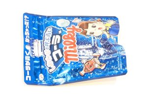 不二家 ミルキー しあわせを呼ぶ青いコーラ味（ローソン限定）