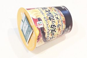 サンヨー食品 チーズタッカルビ味ラーメン（セブンプレミアム）