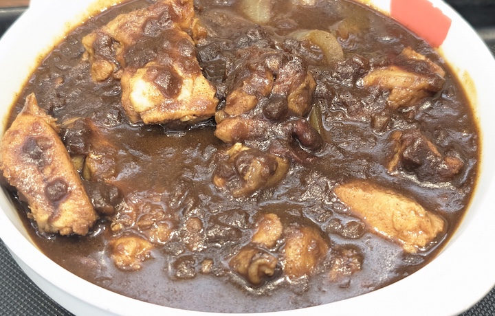 松屋の期間限定メニュー ごろごろ煮込みチキンカレー（2026年4月14日）