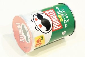プリングルズ 3倍濃厚サワークリーム＆オニオン