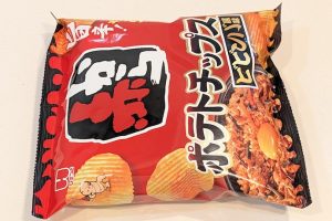ひざつき製菓 赤から ポテトチップス ビビンバ風味