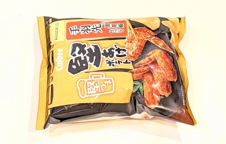 カルビー堅あげポテト堅つま 手羽先の黒胡椒仕立て（2026年6月29日）